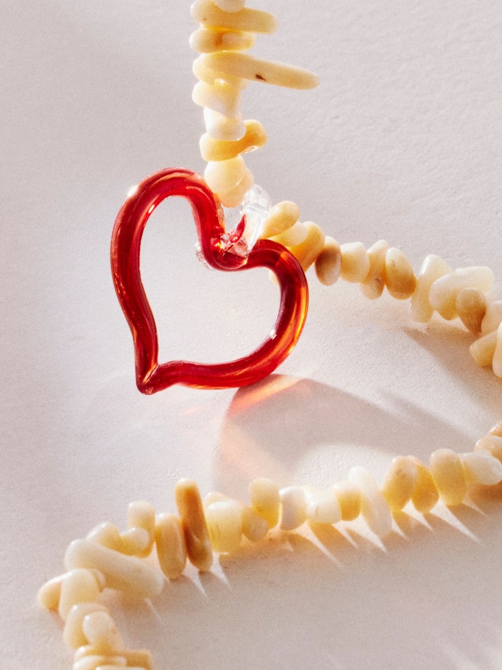 NWOT Suplais Heart Shell Recycled Glass Necklace